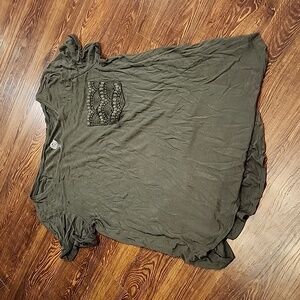 Small SO army green lace pocket tee shirt